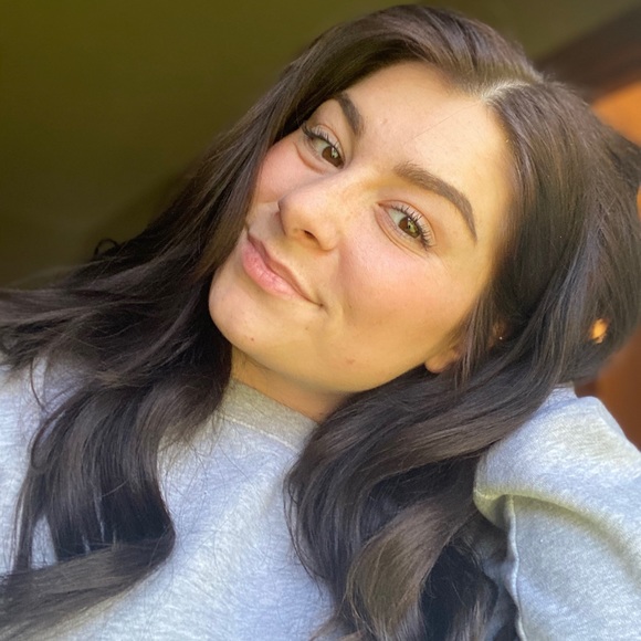 Meet your Posher, Sarah - Picture 1 of 1